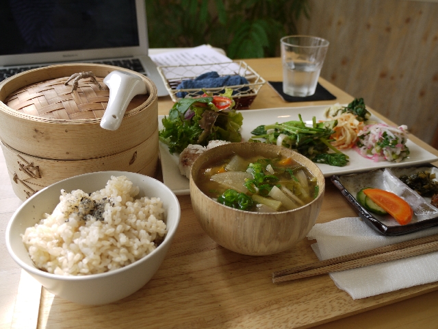 胃カメラ前日の食事や飲み物はどうすれば良いか。うどんやコーヒーは問題ないかなど